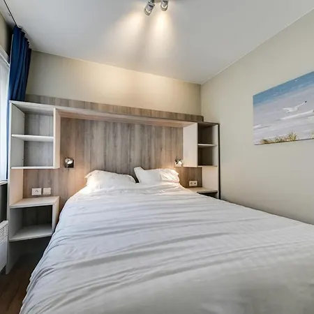 Holiday For 2 People With Bedroom *